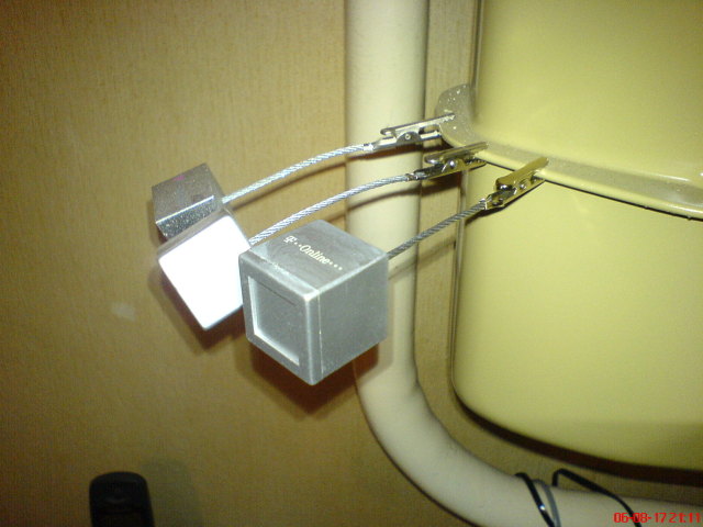 Scaled image Tr�fe�k a fogyaszt�i t�rsadalom dzsungel�nek baobabf�j�n.jpg 