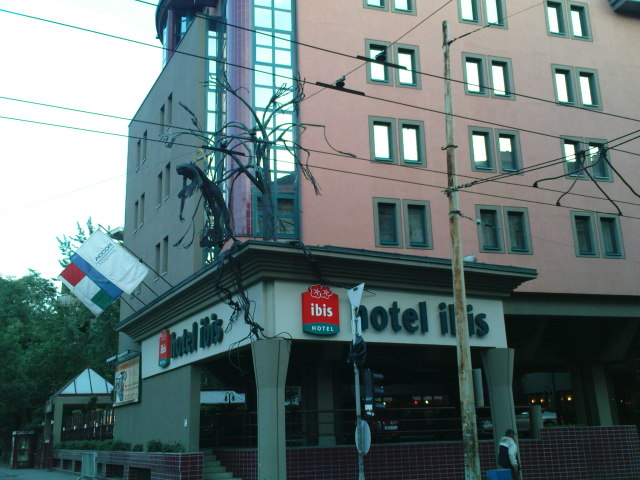 Scaled image tancolonimfaszobor1.jpg 