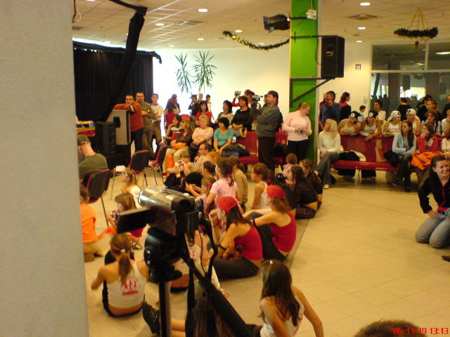 Scaled image aprofogu08.jpg 