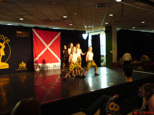 Scaled image aprofogu28.jpg 