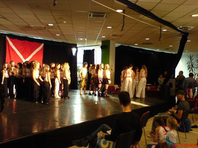 Scaled image aprofogu44.jpg 