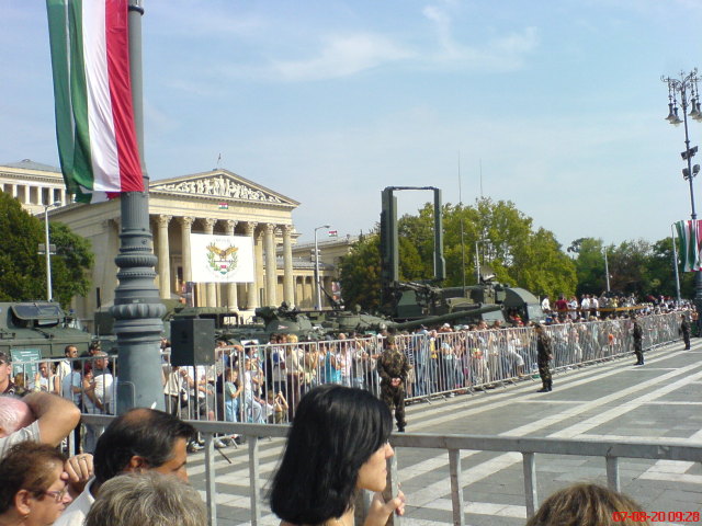 Scaled image katonabacsik41.jpg 