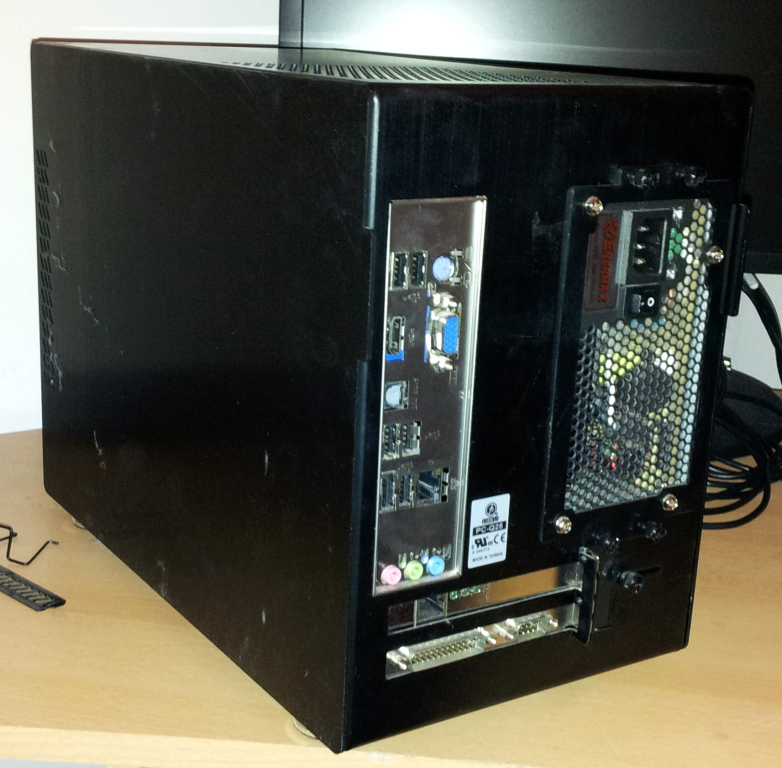 Scaled image monolitback.jpg 