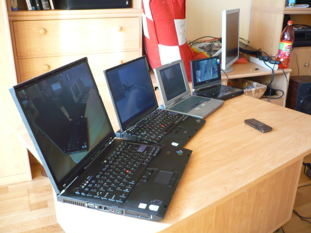 Scaled image fujitsu_lifebook_b110_pindur_4.jpg 