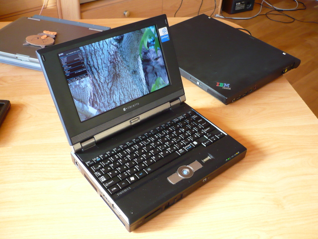 Scaled image toshiba_libretto_u100_guido_0.jpg 