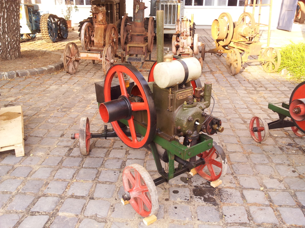 Scaled image phob0068.JPG 