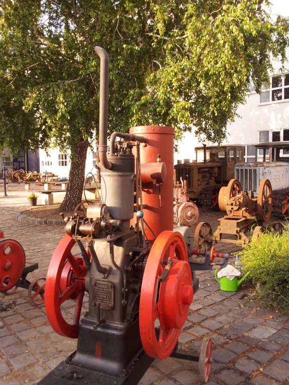 Scaled image phob0075.JPG 