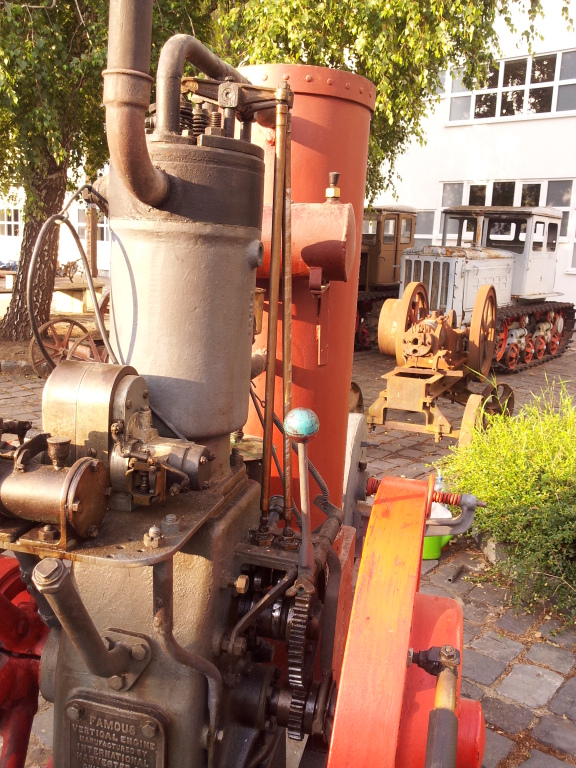 Scaled image phob0077.JPG 