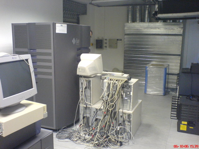 Scaled image szieroom06.jpg 