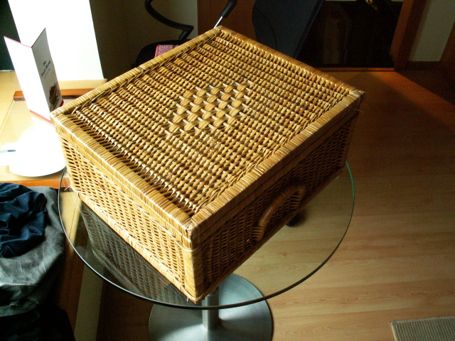 Scaled image laundry_box.jpg 