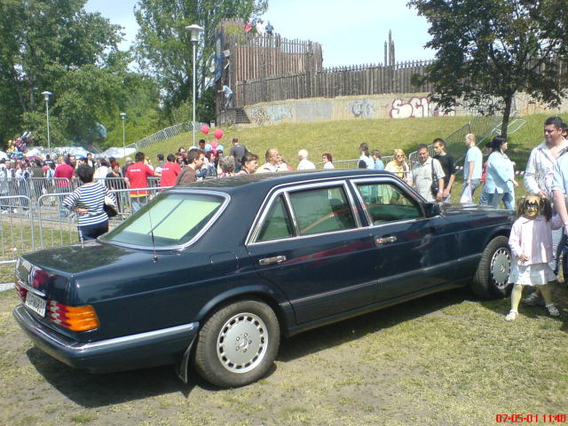 Scaled image majalis2007-08.jpg 