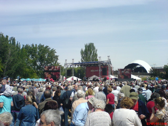 Scaled image majalis2007-16.jpg 