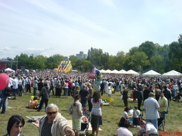 Scaled image majalis2007-24.jpg 