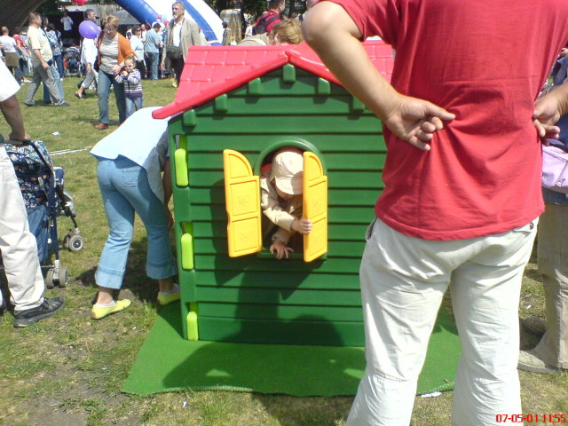 Scaled image majalis2007-33.jpg 