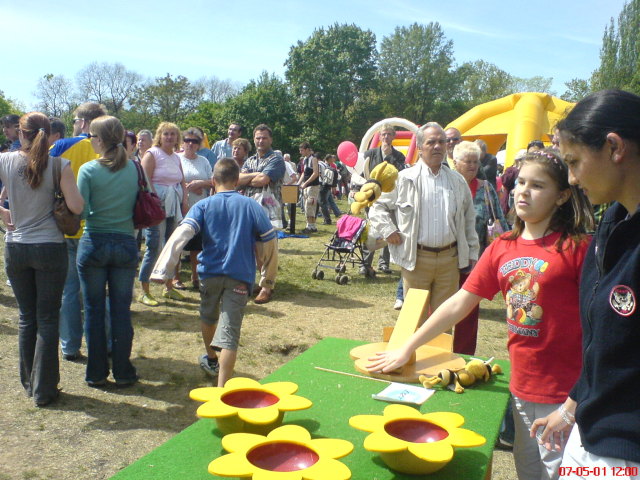 Scaled image majalis2007-41.jpg 